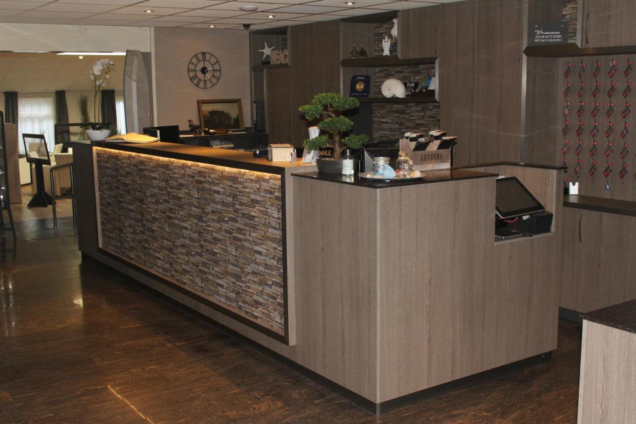 Hotel Restaurant 't Klokje Renesse Eksteriør bilde