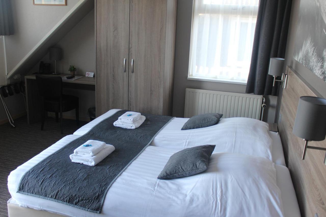 Hotel Restaurant 't Klokje Renesse Eksteriør bilde