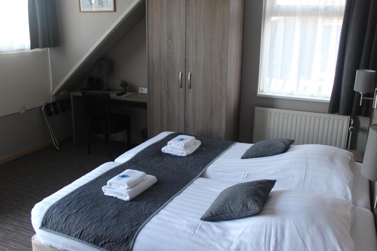 Hotel Restaurant 't Klokje Renesse Eksteriør bilde